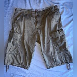 Levi's Men's Khaki Cargo Shorts